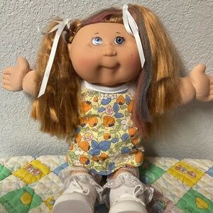 Vintage Cabbage Patch Kid Play Along Girl PA-2 Brown Cornsilk Hair Streaks